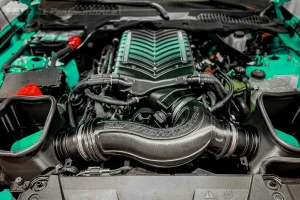 یک خودروی دارای سوپرشارژر